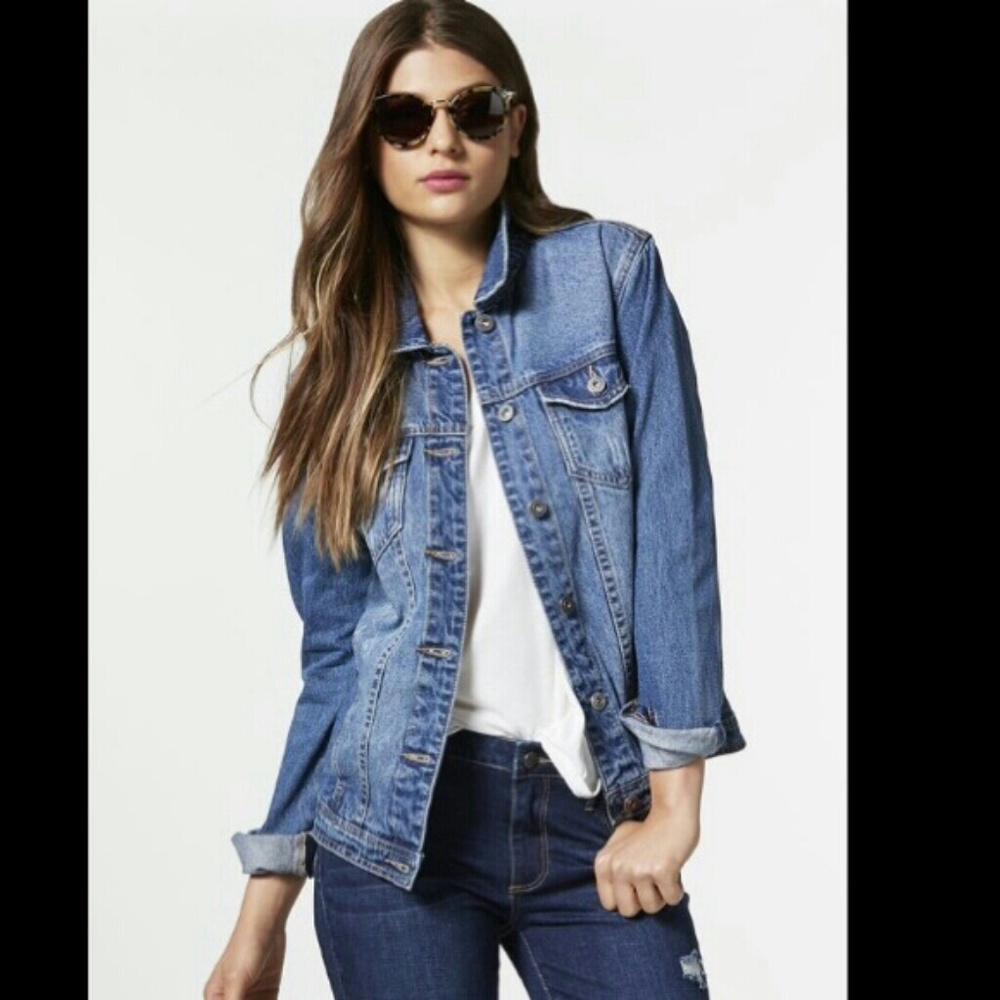😎JustFab Denim Jacket💙